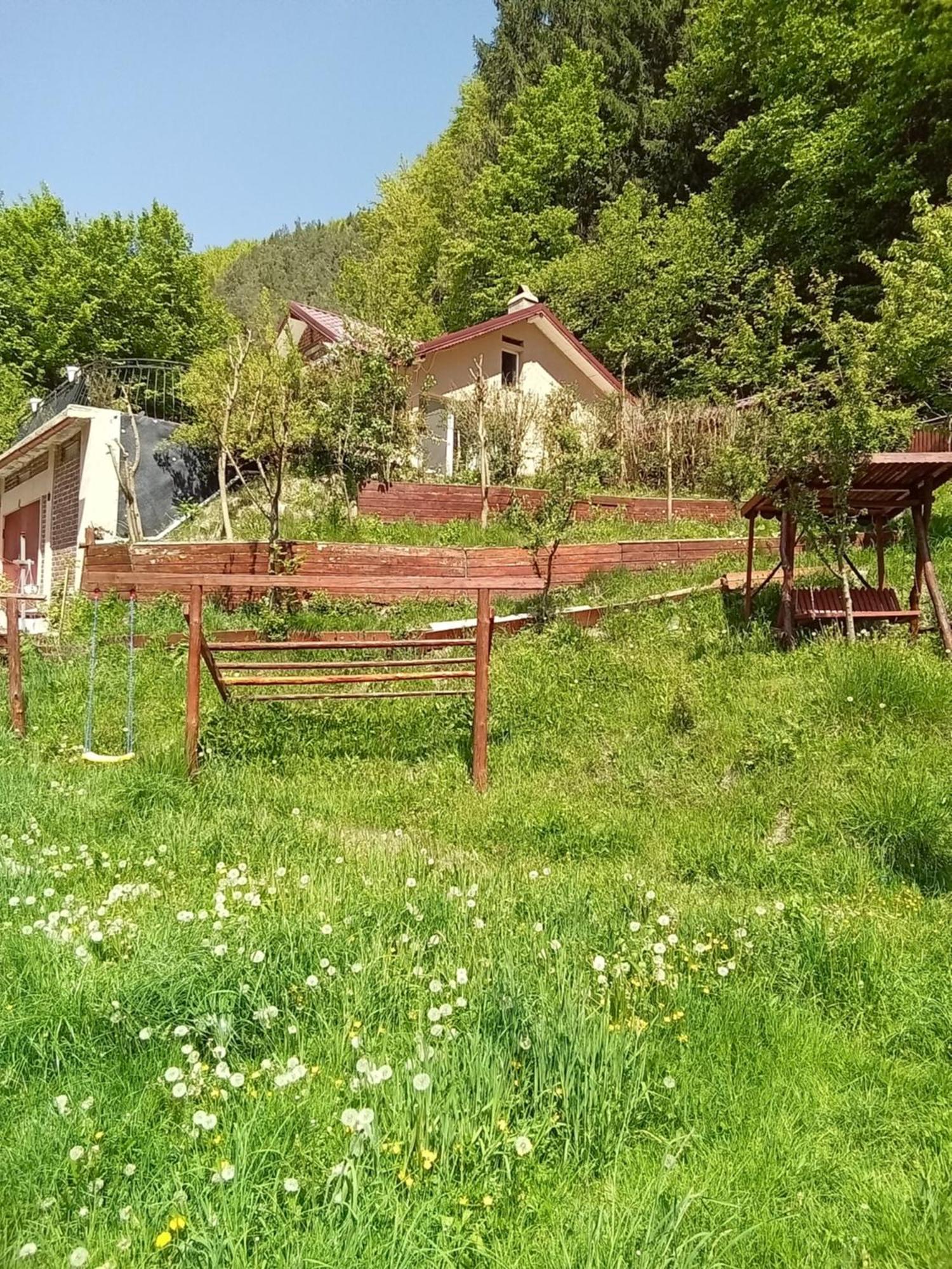 Casa Ozon Hotel Vulcan  Eksteriør billede